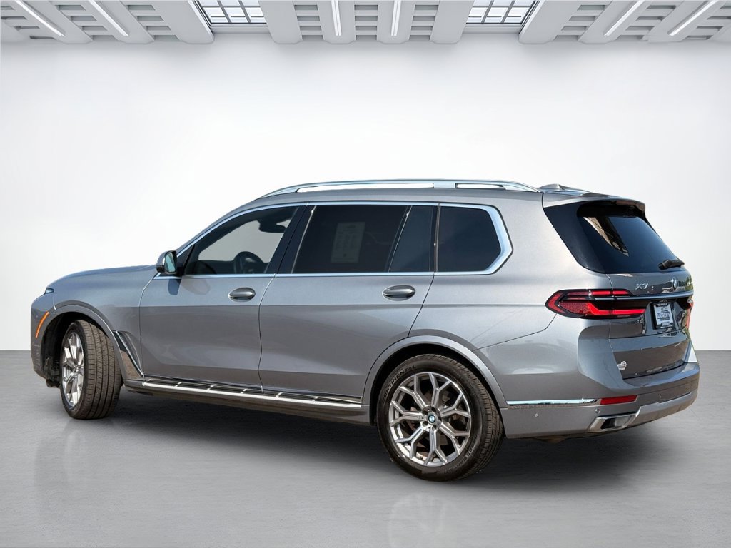 Used 2026 BMW X7 xDrive40i AWD/4WD image 9