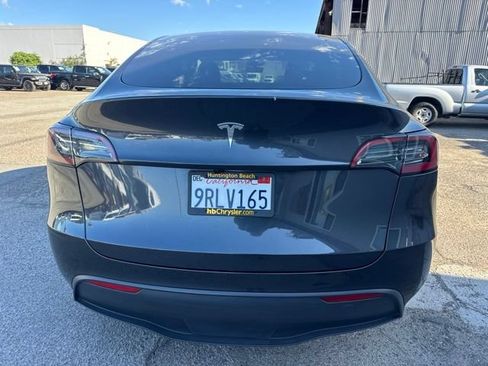 Used 2025 Tesla Model Y Long Range RWD image 6