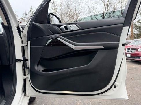 Used 2020 BMW X7 xDrive40i w/ Parking Assistance Package image 15