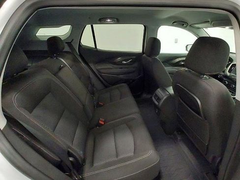 Used 2023 GMC Terrain SLE w/ Driver Convenience Package image 21