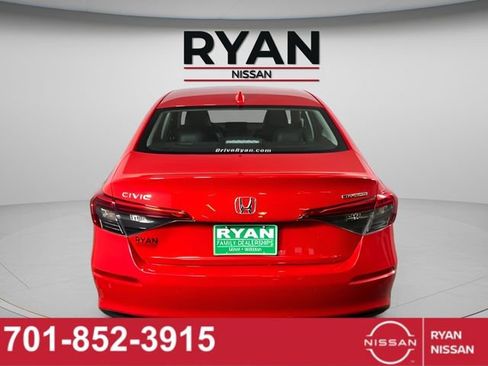 Used 2024 Honda Civic Touring image 6