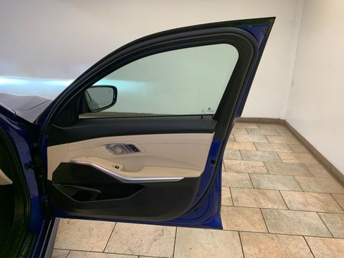 Used 2021 BMW 330i xDrive Sedan w/ M Sport Package AWD/4WD image 68