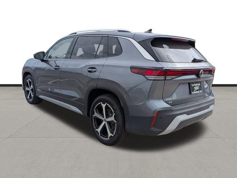 New 2026 Volkswagen Tiguan SE image 7