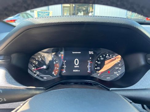 Used 2024 Jeep Compass Latitude AWD/4WD image 22