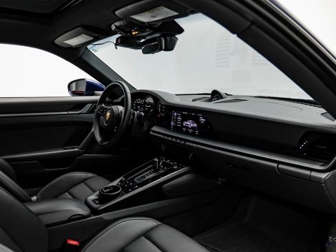 Used 2020 Porsche 911 Carrera 4S image 38