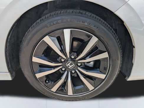 Used 2024 Honda Civic EX image 11