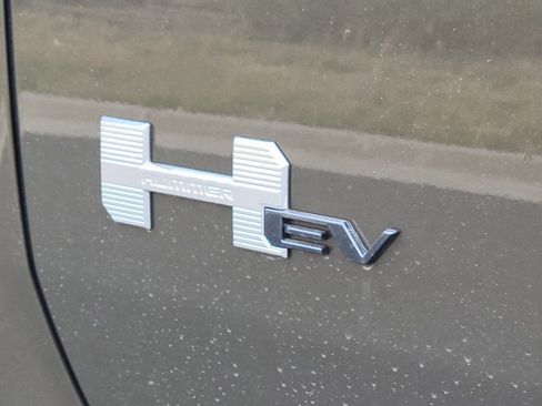 New 2025 GMC Hummer EV 3X image 17