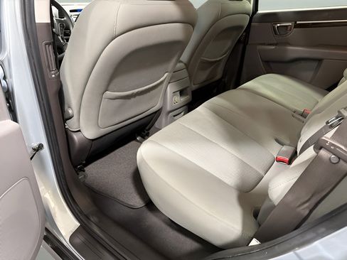 Used 2010 Hyundai Santa Fe GLS w/ Premium Pkg 2 FWD image 29