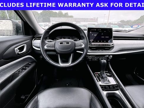 Used 2022 Jeep Compass Latitude w/ Sun and Sound Group FWD image 5