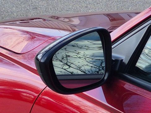 Certified 2025 Honda Accord SE image 5