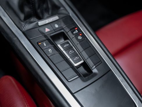 Used 2017 Porsche 911 Carrera 4S image 55