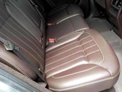 Used 2016 Mercedes-Benz GLE 350 4MATIC w/ Premium Package image 24