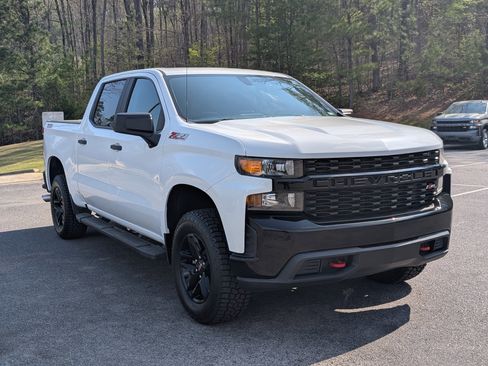 Used 2019 Chevrolet Silverado 1500 Custom Trail Boss w/ Custom Convenience Package image 11