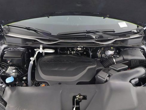 Used 2025 Honda Odyssey Touring image 16