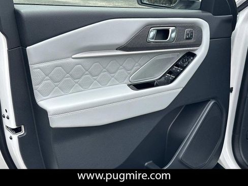New 2026 Ford Explorer Platinum AWD/4WD image 11
