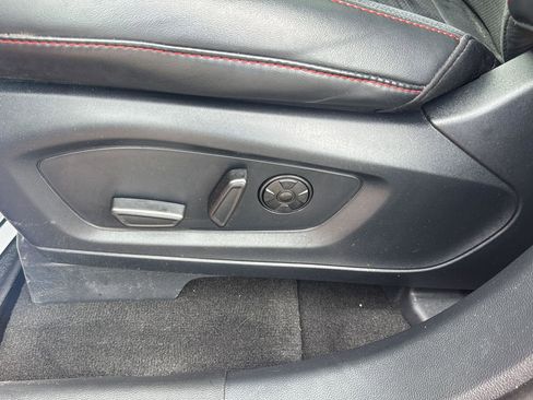 Used 2025 Ford Explorer ST AWD/4WD image 10