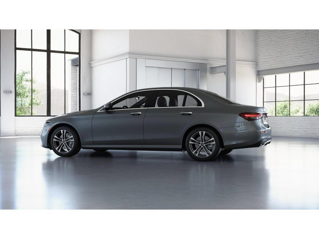 Used 2023 Mercedes-Benz E 350 4MATIC Sedan image 33