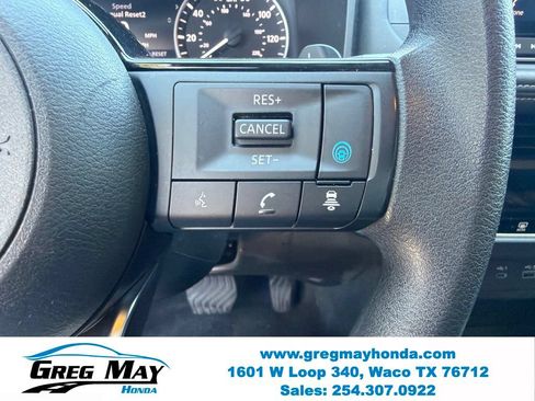 Used 2023 Nissan Rogue SV FWD image 18