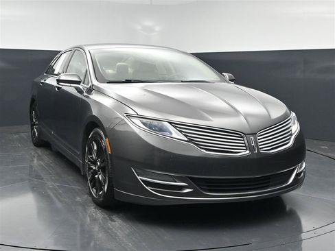 Used 2016 Lincoln MKZ AWD image 1