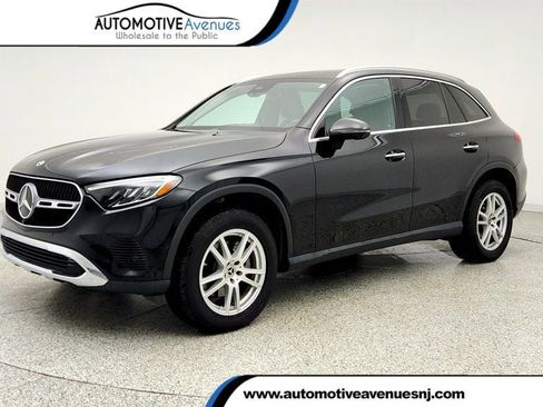 Used 2023 Mercedes-Benz GLC 300 4MATIC w/ Exclusive Trim Package image 1