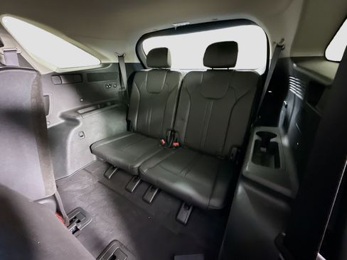 Used 2023 Kia Sorento S w/ Panoramic Sunroof Package FWD image 41