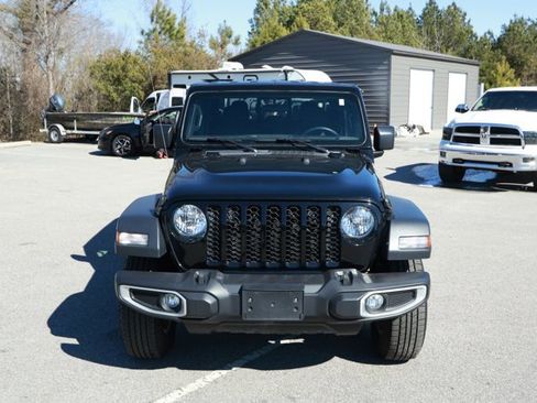 Used 2023 Jeep Gladiator Sport image 2