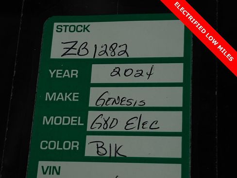 Used 2024 Genesis G80 image 39