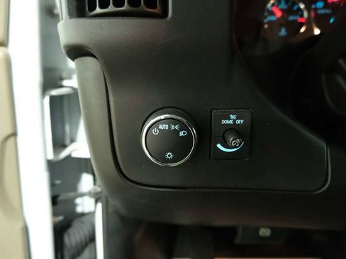 Used 2021 Chevrolet Express 3500 Extended w/ Driver Convenience Package image 17