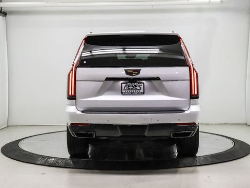 Used 2025 Cadillac Escalade Sport Platinum w/ LPO, Floor Liner Package AWD/4WD image 3