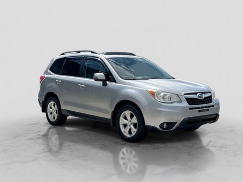 Used 2014 Subaru Forester 2.5i Touring AWD/4WD image 10