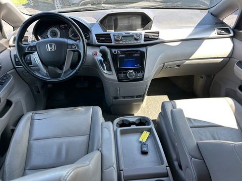 Used 2014 Honda Odyssey EX-L image 16