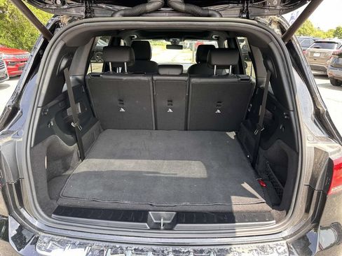 Used 2023 Mercedes-Benz GLB 250 4MATIC image 7