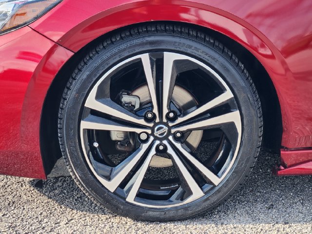 Used 2020 Nissan Sentra SR FWD image 9