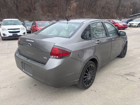 Used 2010 Ford Focus SES image 6