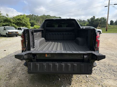 Used 2024 Chevrolet Silverado EV RST AWD/4WD image 26