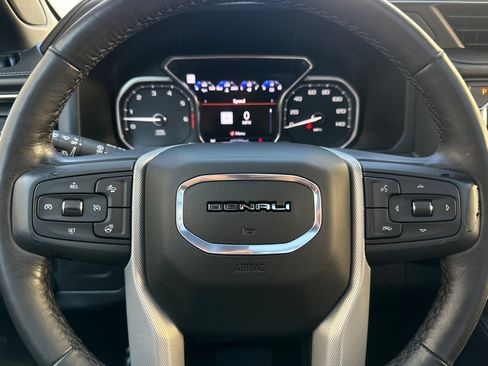 Used 2021 GMC Yukon XL Denali w/ LPO, Illumination Package image 29