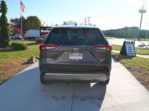 Used 2024 Toyota RAV4 Limited image 6