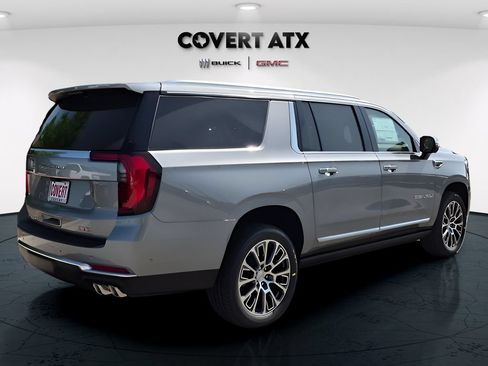 New 2026 GMC Yukon XL Denali w/ Denali Reserve Package AWD/4WD image 9