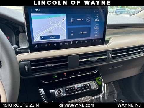 Certified 2023 Lincoln Corsair AWD image 18