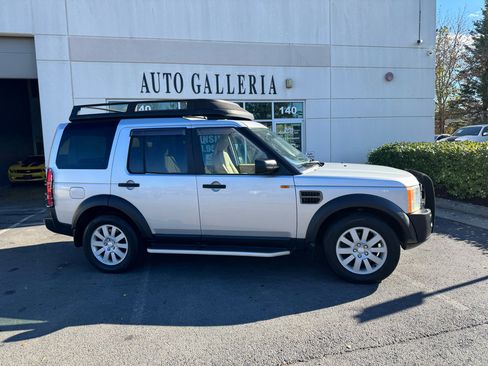 Used 2005 Land Rover LR3 SE image 2