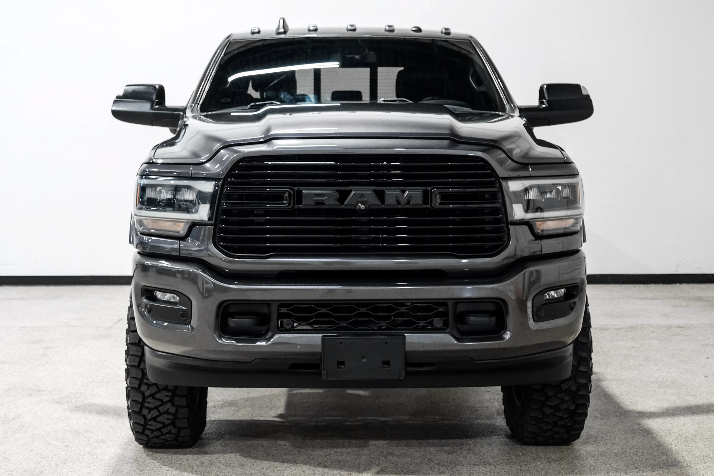 Used 2020 RAM 2500 Laramie w/ Night Edition AWD/4WD image 3