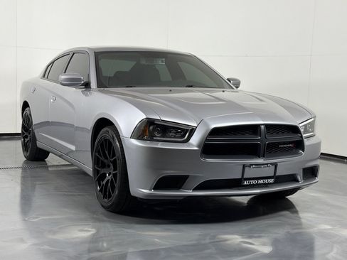 Used 2013 Dodge Charger Police RWD image 3