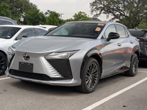 Used 2023 Lexus RZ 450e Premium w/ Cold Area Package AWD/4WD image 3