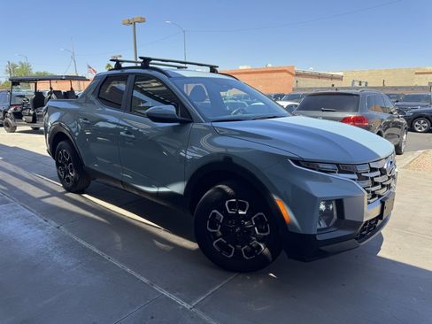 Used 2023 Hyundai Santa Cruz SEL Premium image 6