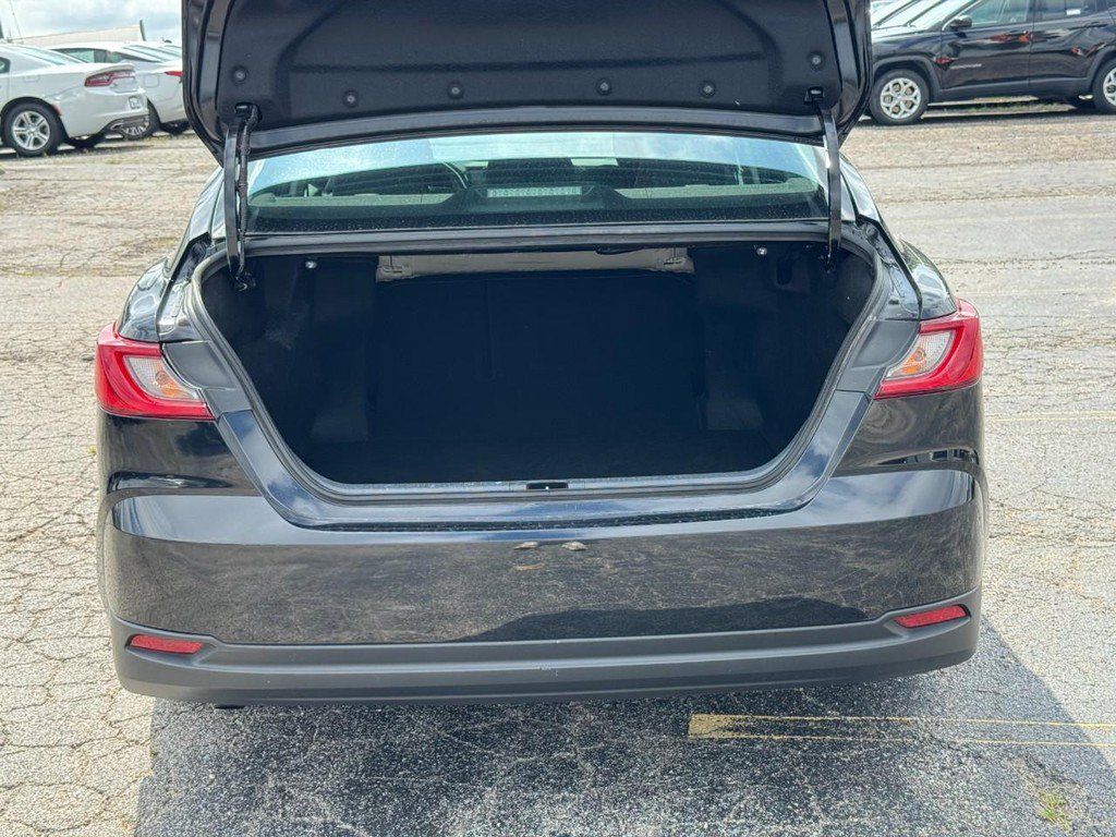 Used 2025 Toyota Camry LE FWD image 6