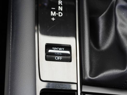 Used 2021 MAZDA MAZDA3 s FWD image 57