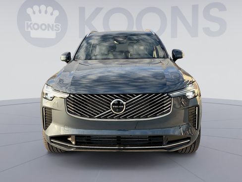 New 2026 Volvo XC90 T8 Plus w/ Protection Package Premier image 11