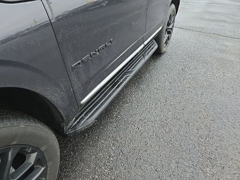 Used 2023 GMC Yukon Denali w/ LPO, Floor Liner Package image 33