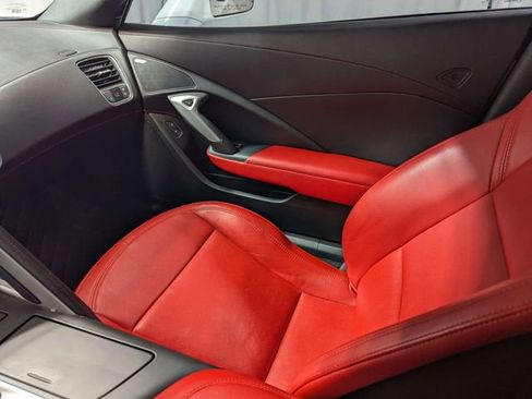 Used 2017 Chevrolet Corvette Stingray Coupe image 8