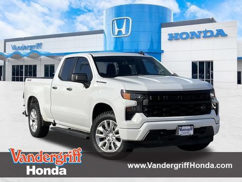 Used 2022 Chevrolet Silverado 1500 Custom w/ LPO, Dark Essentials Package AWD/4WD image 1